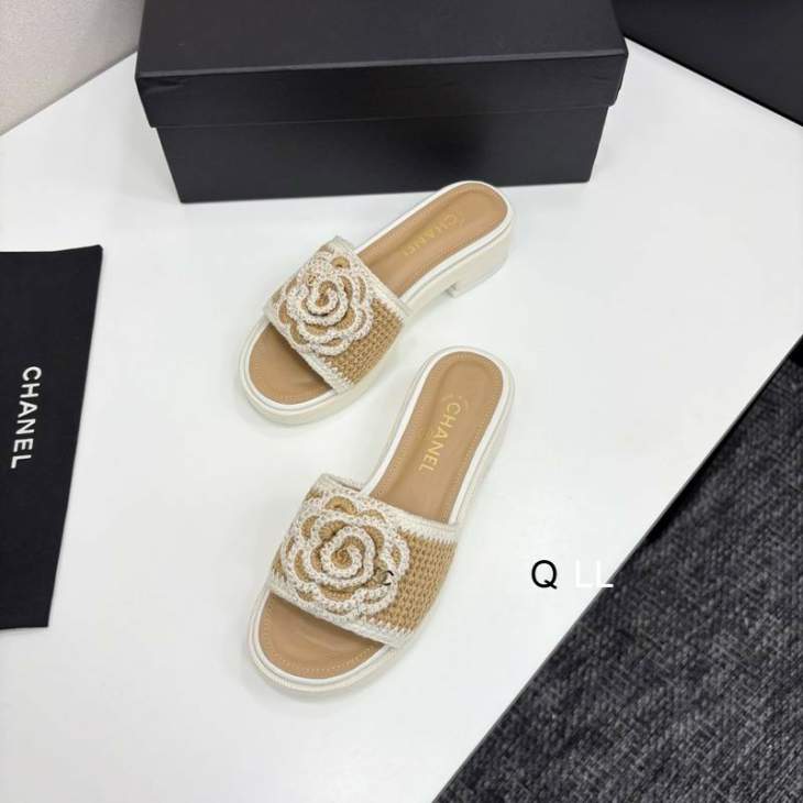 Picture of Chanel Slippers _SKUChanelsz35-40LL05163171